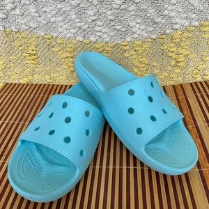 Slide Crocs: Size 6M 8W (Blue)